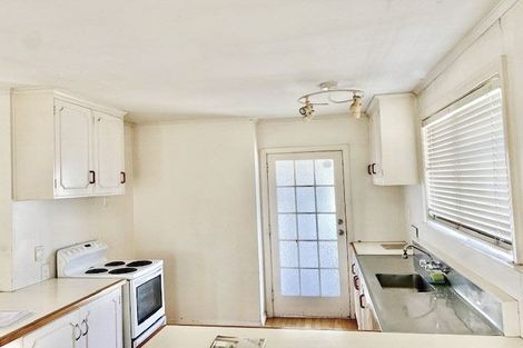 Photo of property in 42 Bowater Place, Manurewa, Auckland, 2102