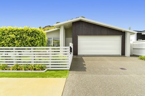 Photo of property in 40 Saint Pauls Drive, Brookfield, Tauranga, 3110
