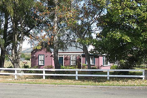 Photo of property in 12 Hillary Street, Waimate, 7924