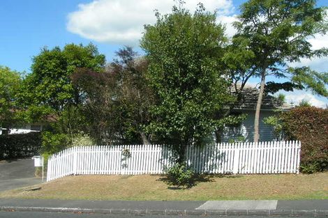 Photo of property in 2/34 Seine Road, Forrest Hill, Auckland, 0620