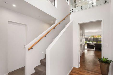 Photo of property in 5a Taylors Avenue, Bryndwr, Christchurch, 8052