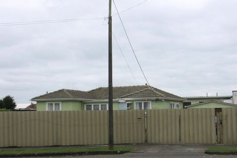Photo of property in 4 Carlisle Street, Levin, 5510