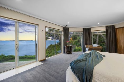 Photo of property in 24 Cliff Road, Torbay, Auckland, 0630