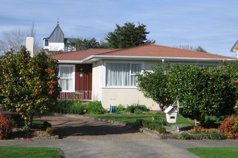 Photo of property in 114 Buick Crescent, Awapuni, Palmerston North, 4412