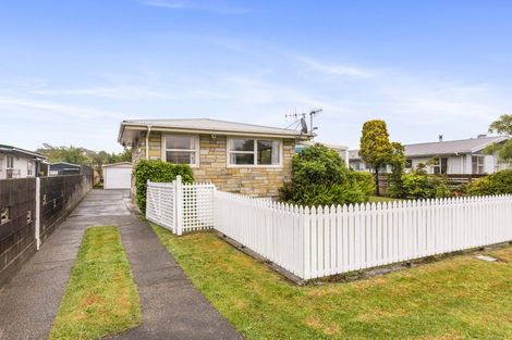 Photo of property in 84 Donovan Road, Paraparaumu Beach, Paraparaumu, 5032
