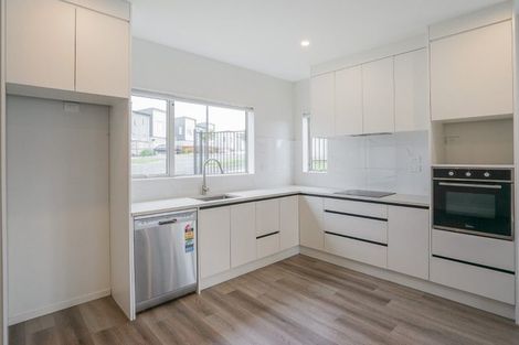 Photo of property in 10a Poruru Close, Papakura, 2110
