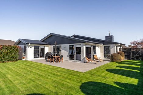 Photo of property in 61 Armstrong Avenue, Carterton, 5713