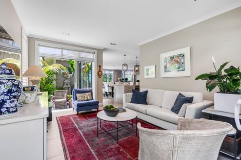 Photo of property in 17 Landmark Terrace, Orewa, 0931