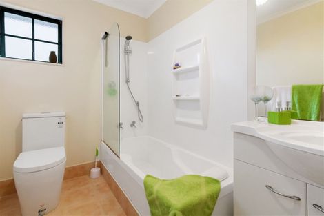 Photo of property in 117 Charleston Avenue, Whangamata, 3620