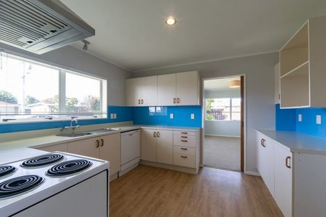 Photo of property in 9 Hilton Road, St Andrews, Hamilton, 3200