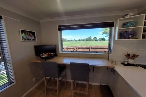 Photo of property in 39b Oakley Crescent, Hornby, Christchurch, 8042