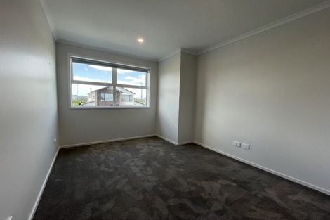 Photo of property in 3 Fort Lincoln Loop, Karaka, Papakura, 2113