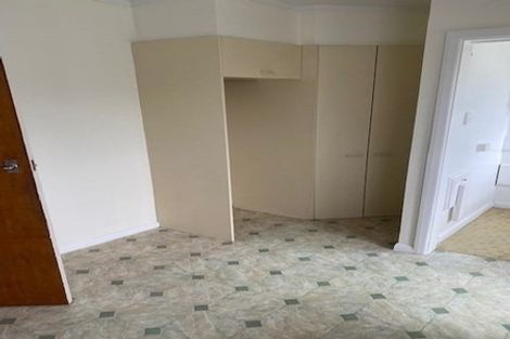 Photo of property in 5 Oxford Street, Tawa, Wellington, 5028