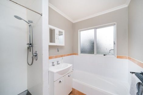 Photo of property in 11 Paradise Place, Milson, Palmerston North, 4414