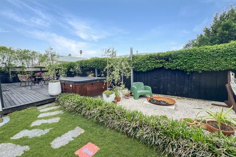 Photo of property in 124a Calliope Road, Stanley Point, Auckland, 0624