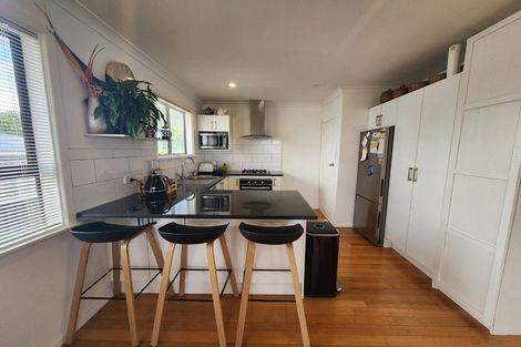 Photo of property in 63 Thompson Terrace, Manurewa, Auckland, 2102