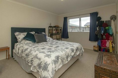 Photo of property in 3/4a Lee Road, Taradale, Napier, 4112