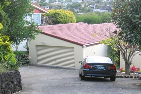 Photo of property in 25 Mayfair Crescent, Mairangi Bay, Auckland, 0630