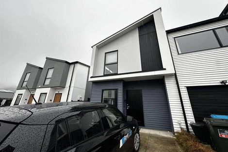 Photo of property in 4 Gloaming Lane, Wallaceville, Upper Hutt, 5018