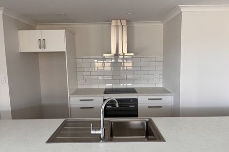 Photo of property in 4 Cousins Street, Woodend, 7691