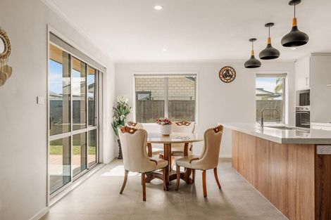 Photo of property in 143 Te Okuroa Drive, Papamoa, 3118