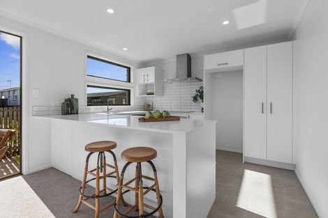 Photo of property in 8 Jersey Way, Papamoa, 3118