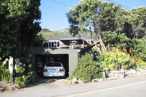 Photo of property in 157 Marine Parade, Eastbourne, Lower Hutt, 5013