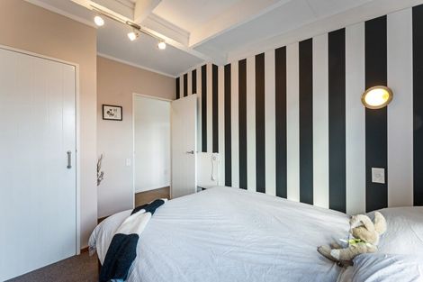 Photo of property in 5/8 Elphinstone Avenue, Strathmore Park, Wellington, 6022