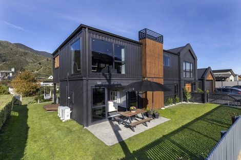 Photo of property in 15 Beach Road, Waikawa, Picton, 7220