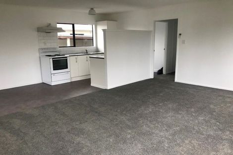 Photo of property in 2/27 Templeton Place, Clendon Park, Auckland, 2103