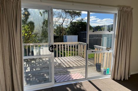 Photo of property in 92 Wilkie Crescent, Naenae, Lower Hutt, 5011
