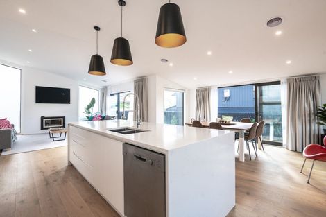 Photo of property in 140 Amesbury Drive, Churton Park, Wellington, 6037