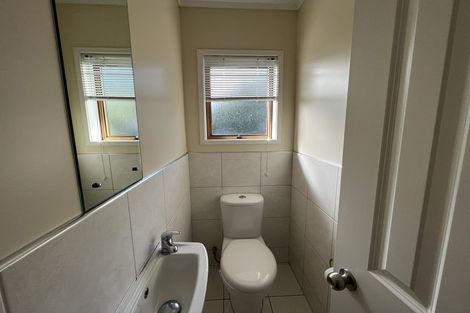 Photo of property in 10 Markham Place, Bucklands Beach, Auckland, 2012