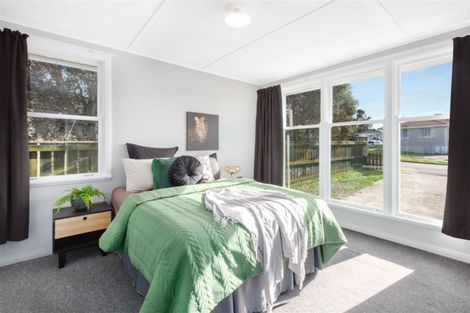 Photo of property in 27 Te Puke Street, Titahi Bay, Porirua, 5022