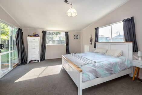 Photo of property in 45f Brandon Street, Featherston, 5710