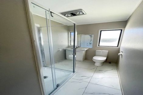 Photo of property in 15a Secretariat Place, Randwick Park, Auckland, 2105