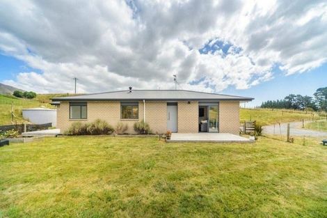 Photo of property in 149 Albert Road, Tokomaru, Palmerston North, 4474