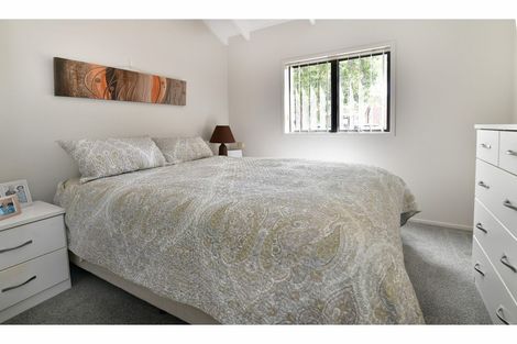 Photo of property in 9 Tui Lane, Orewa, 0931