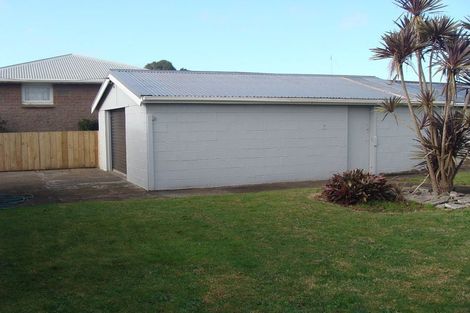 Photo of property in 17 Hume Street, Waitara, 4320