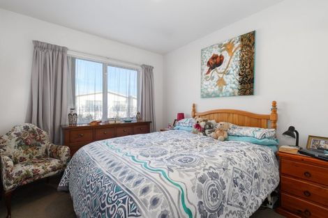 Photo of property in 11 Kamahi Crescent, Papamoa Beach, Papamoa, 3118