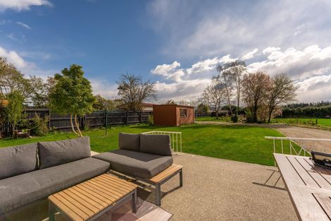 Photo of property in 60 Timaru Road, Waimate, 7924