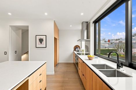 Photo of property in Latimer Terraces, 2/197 Hereford Street, Christchurch Central, Christchurch, 8011