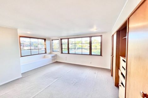 Photo of property in 76 Beach Road, Castor Bay, Auckland, 0620