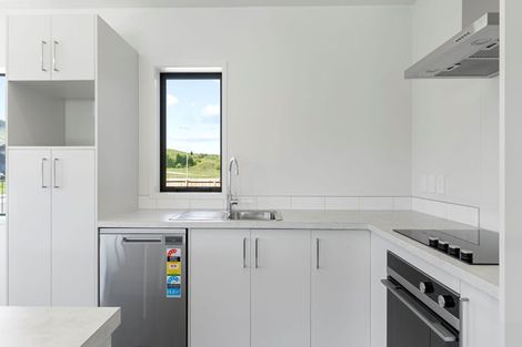 Photo of property in 16 Guy King Place, Huntly, 3700