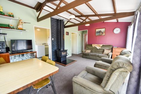 Photo of property in 32 Black Peak Road, Omarama, 9412