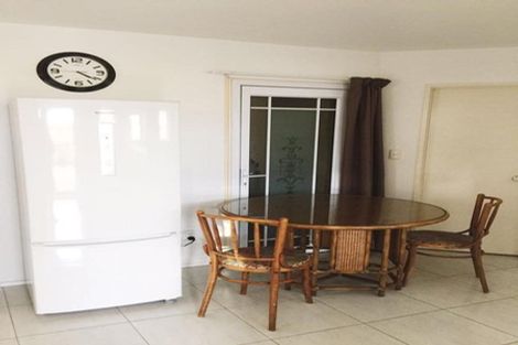 Photo of property in 850 East Coast Road, Oteha, Auckland, 0630