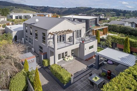 Photo of property in 11 Sasaram Lane, Cashmere, Christchurch, 8022