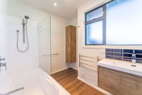 Photo of property in 1 Holmes Street, Waimate, 7924