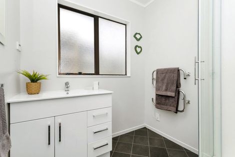 Photo of property in 4a Arawhata Street, Ranui, Porirua, 5024