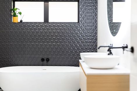 Photo of property in 23 Banks Boulevard, Whitby, Porirua, 5024